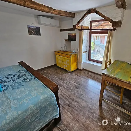 Гостевой дом The Old Nest Madzharovo
